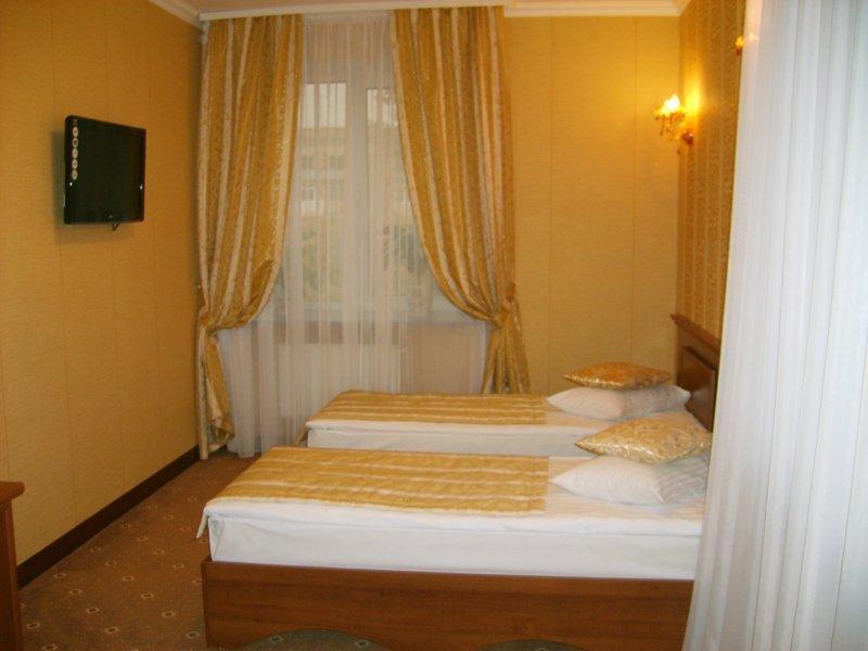 Hotel Complex Gayki Житомир Екстериор снимка